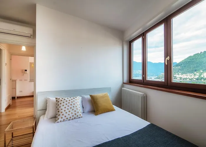 Апартаменты Bird's Eye View - By Myhomeincomo Комо