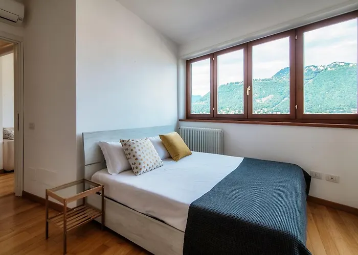 Апартаменты Bird's Eye View - By Myhomeincomo Комо